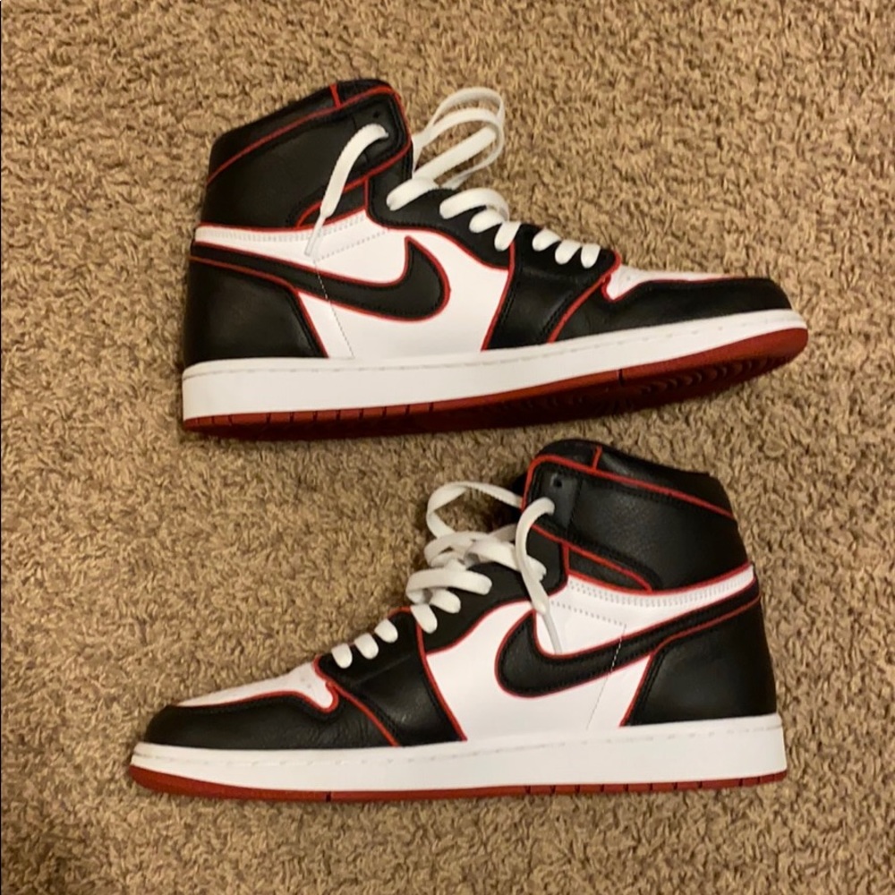 Air Jordan 1 “Bloodline”